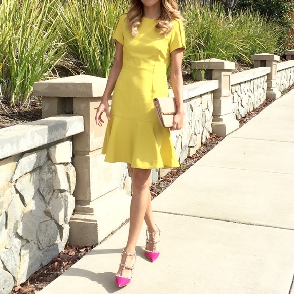Yellow flounce dress