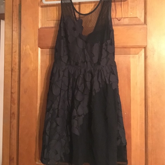 BCBG flower and leaf lace dress!