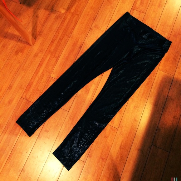 Marciano faux snakeskin leggings