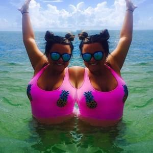 Meet your Posher, Crystal