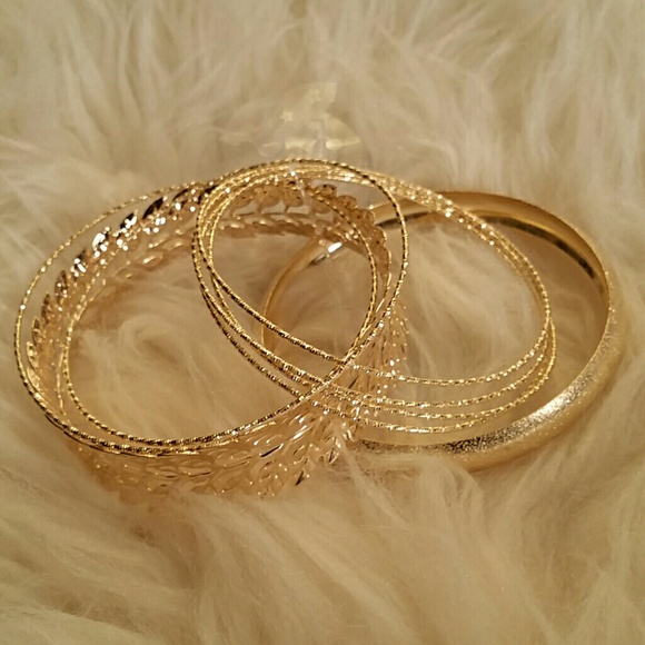 Jewelry - Multi Leaf Shape Band Bracelets