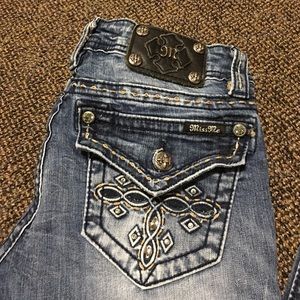 Miss Me Mid Rise Boot Cut jeans!
