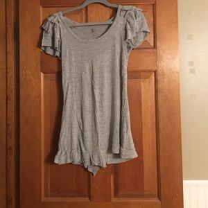 Gray ruffled shoulder shirt