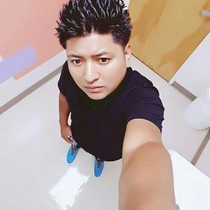 Meet your Posher, Derik