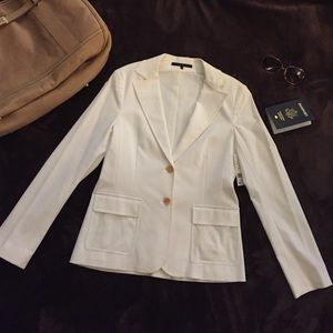 NWT two button Theory white blazer