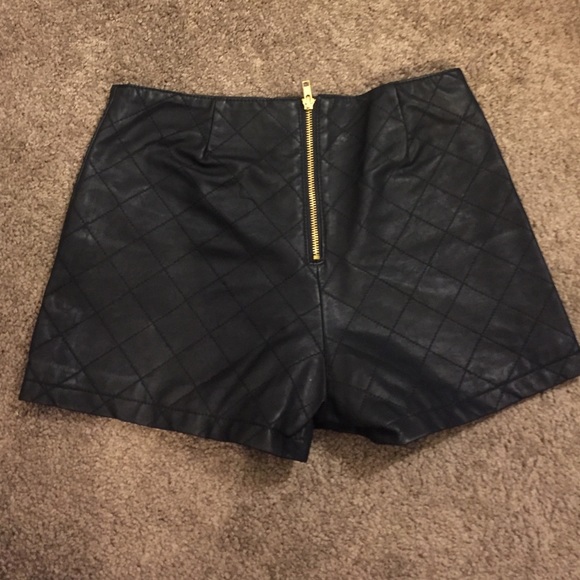 Faux Black leather High Waisted Shorts - Picture 2 of 3
