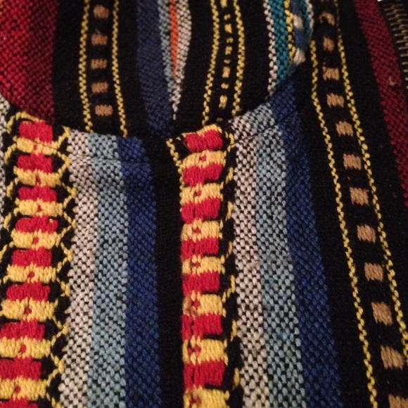 Aztec Crop Top - Picture 2 of 3