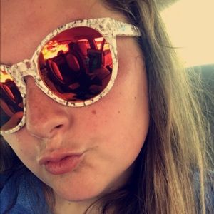 Meet your Posher, Erin