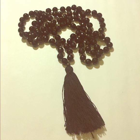 Faceted onyx gemstone mala