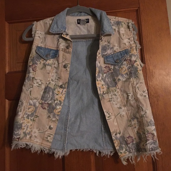Vintage 1980's jean vest - Picture 1 of 3