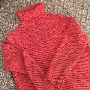 Gap turtleneck cable knit sweater