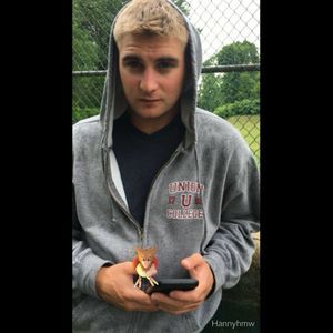 Meet your Posher, Christian