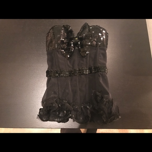 Small Black Croquette Corset