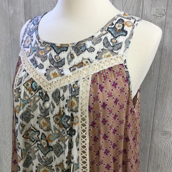 Multi Print Flare Sleeveless Blouse - Picture 4 of 4