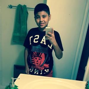 Meet your Posher, Cesar