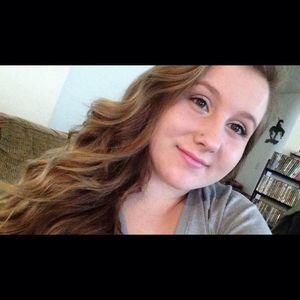 Meet your Posher, Courtney