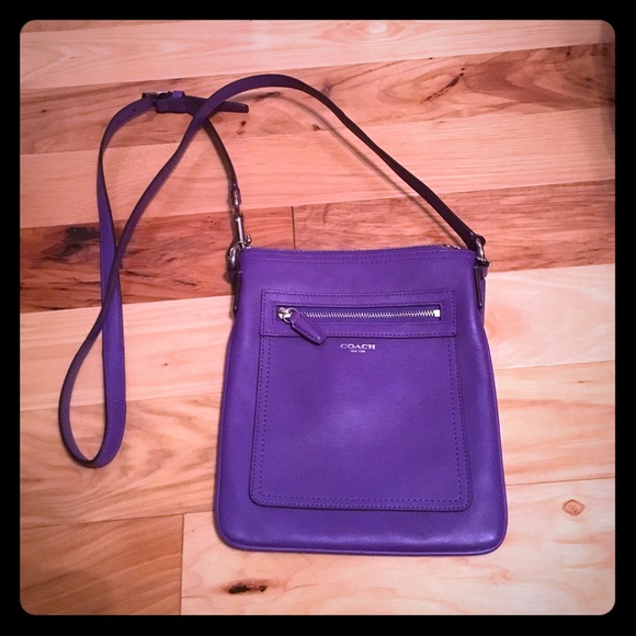 Authentic Coach crossbody