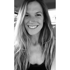 Meet your Posher, Chloe