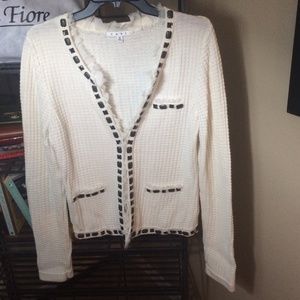Gorgeous Cream Cabi sweater