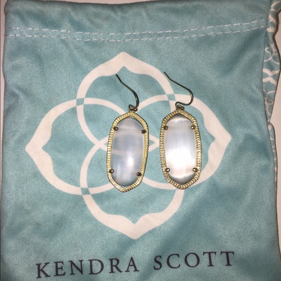 Kendra Scott Elle Earrings