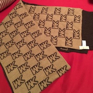 Michael Kors Knit Reversible Scarf