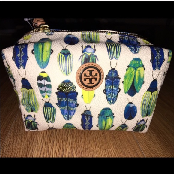 tory burch beetle bag