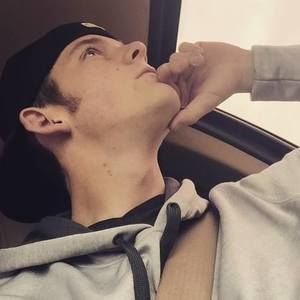 Meet your Posher, Justin