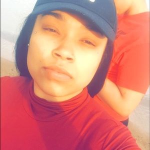 Meet your Posher, Tiara