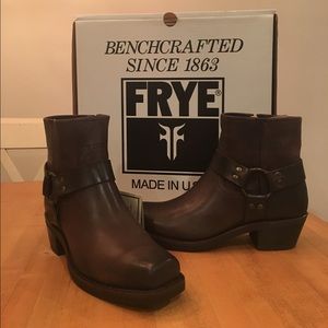 Frye Harness 6 leather boot