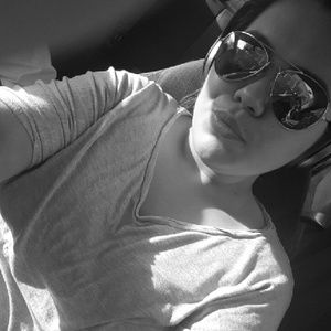 Meet your Posher, Ivonne