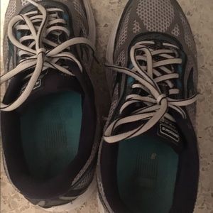 Brooks - Supporting Sneakers - Used