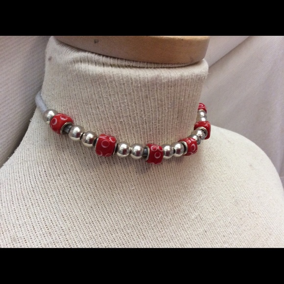 Red glass trolls  jersey choker necklace new
