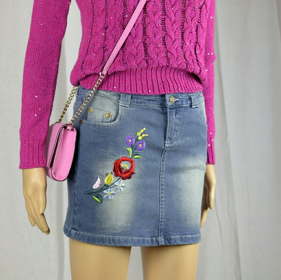 Denim mini skirt - Picture 1 of 4