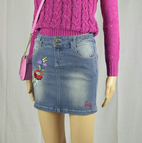 Denim mini skirt - Picture 2 of 4