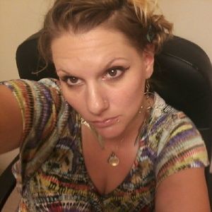 Meet your Posher, Marie