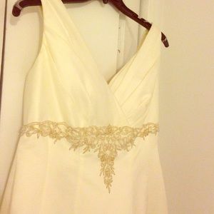 Ivory wedding dress