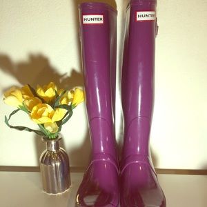 Plum Hunter rain boots!