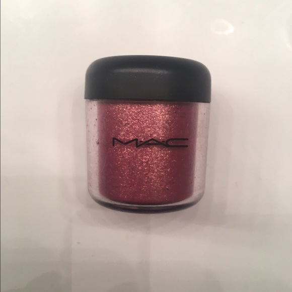 MAC eye pigment