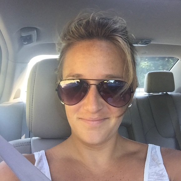 Meet your Posher, Shelley