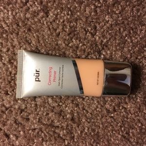 Pür minerals correcting primer