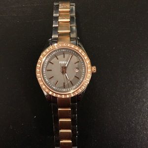 Rose Gold and Gray/Black Fossil Watch ⌚️