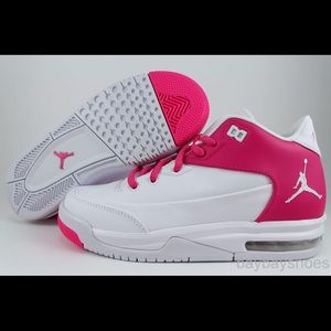 Meet your Posher, Yanick