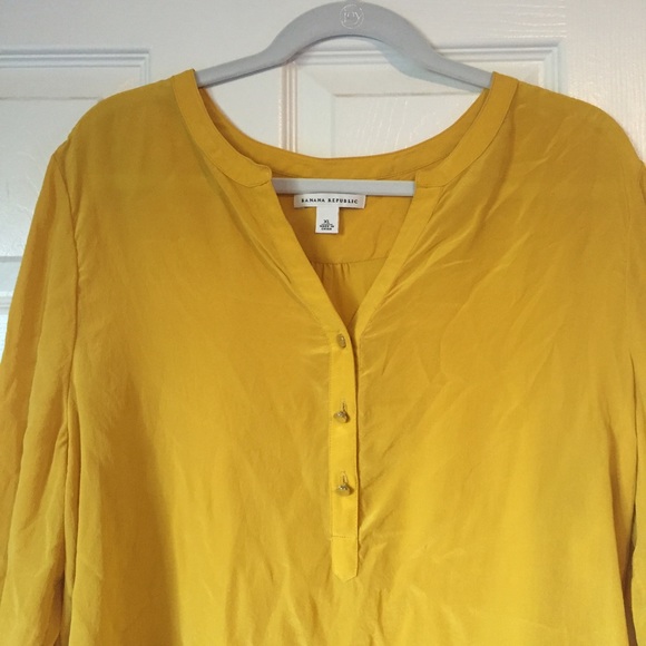 Banana Republic 100% Silk Mustard Blouse Gorgeous