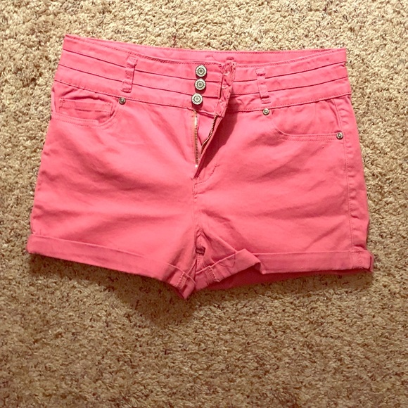 Salmon pink color shorts ❤️