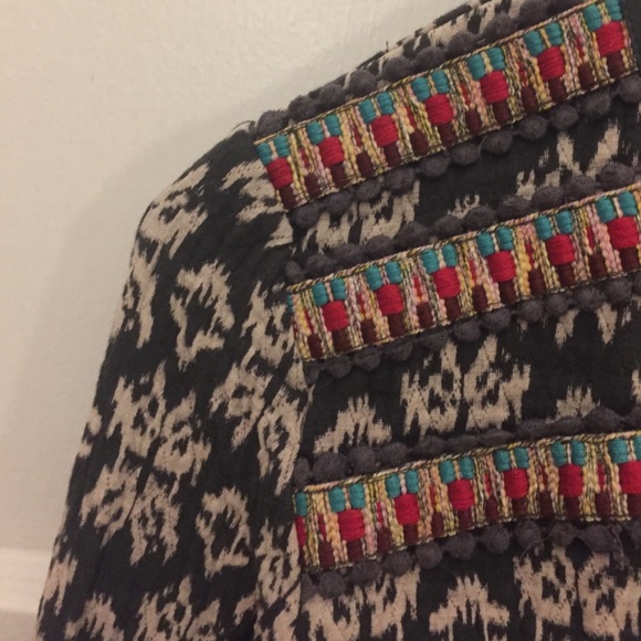 Tribal Jacket - Picture 3 of 4