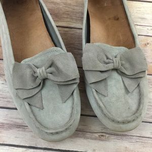 ugg moccasins with bow