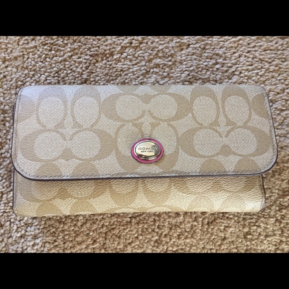 Authentic Coach wallet