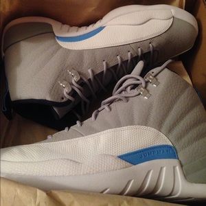 Air Jordan 12s UNC Mens Size 10.5