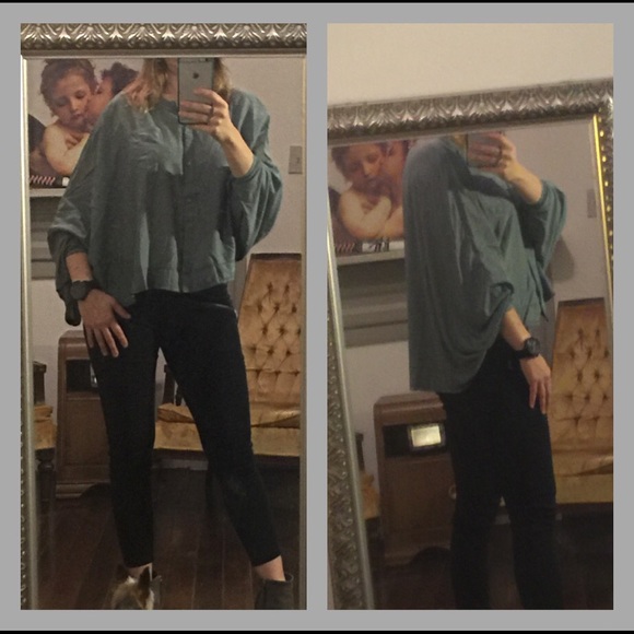 Miila Button Up Style Poncho - Picture 4 of 5