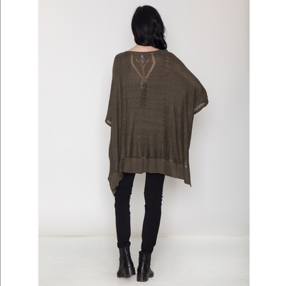 LAST ONE - V Neck Poncho - Picture 2 of 2